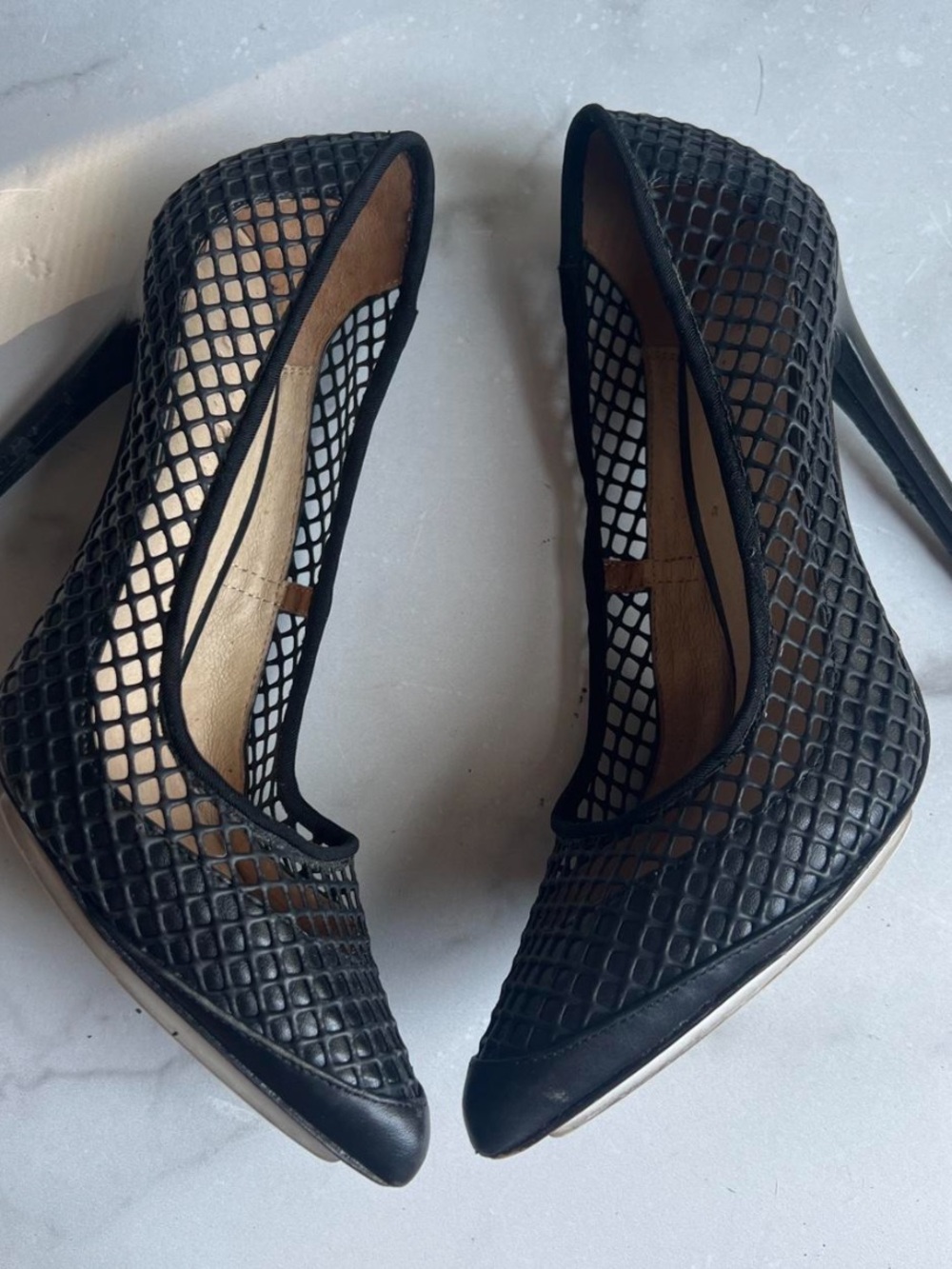 L.A.M.B. Black Mesh Pointed-Toe Pumps leather size 6.5